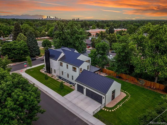 300 Oneida Street, Denver, CO 80220