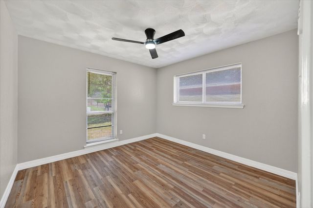 9510 Crestshire Drive, Dallas, TX 75227