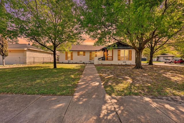 9510 Crestshire Drive, Dallas, TX 75227