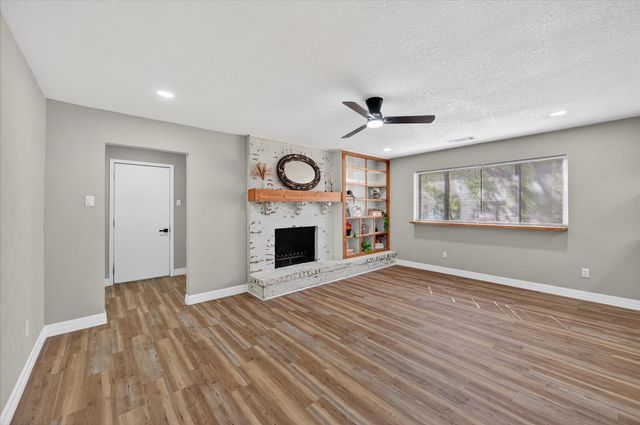 9510 Crestshire Drive, Dallas, TX 75227