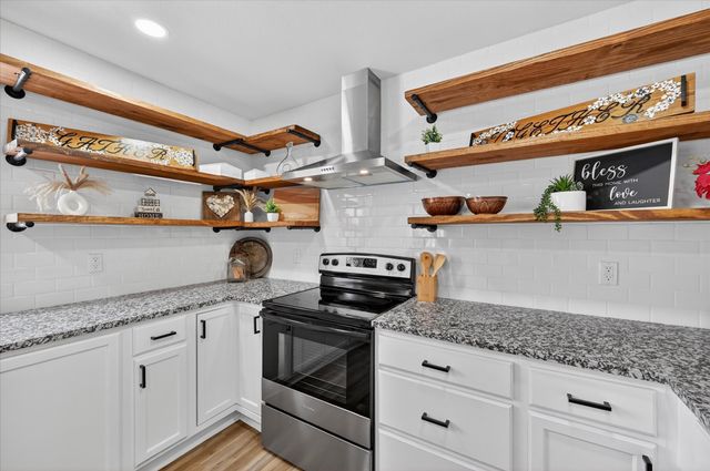 9510 Crestshire Drive, Dallas, TX 75227