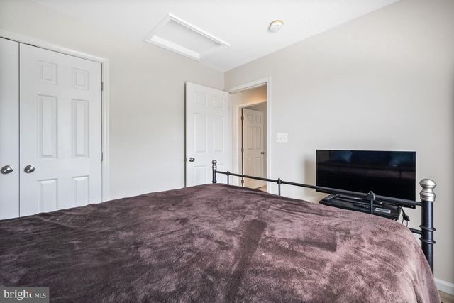16438 REGATTA LN, Woodbridge, VA 22191