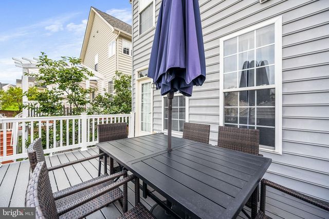 16438 REGATTA LN, Woodbridge, VA 22191