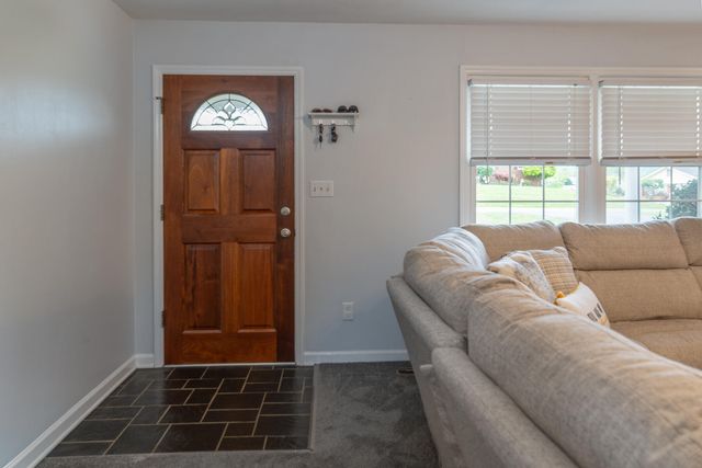 96 Westridge DR, Daleville, VA 24083