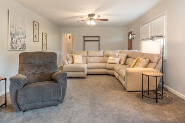 96 Westridge DR, Daleville, VA 24083