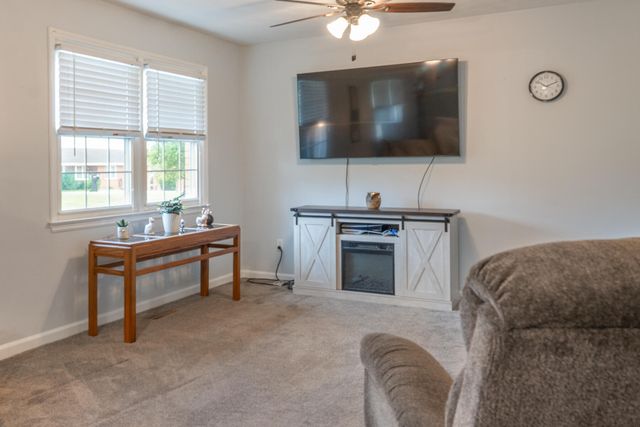 96 Westridge DR, Daleville, VA 24083