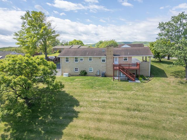 96 Westridge DR, Daleville, VA 24083