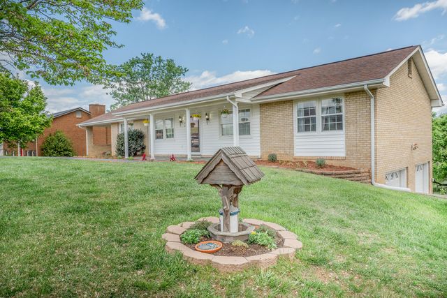 96 Westridge DR, Daleville, VA 24083