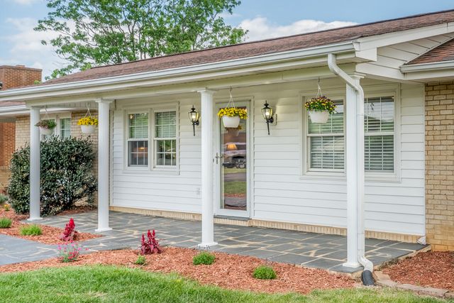 96 Westridge DR, Daleville, VA 24083