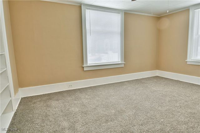 63 Linden Avenue, Niles, OH 44446