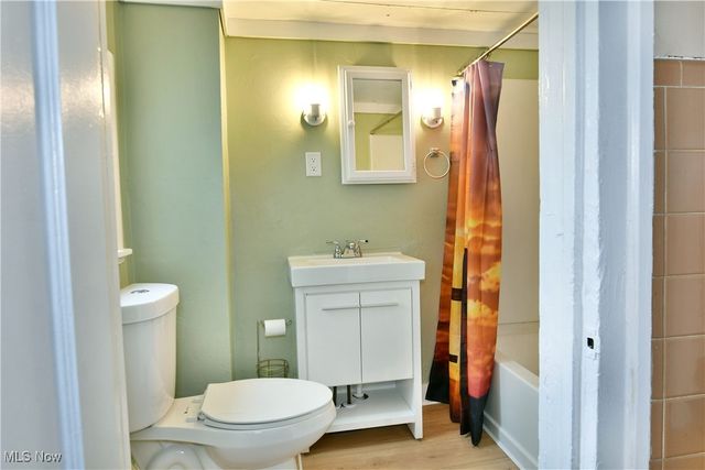 63 Linden Avenue, Niles, OH 44446