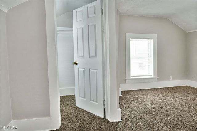 63 Linden Avenue, Niles, OH 44446