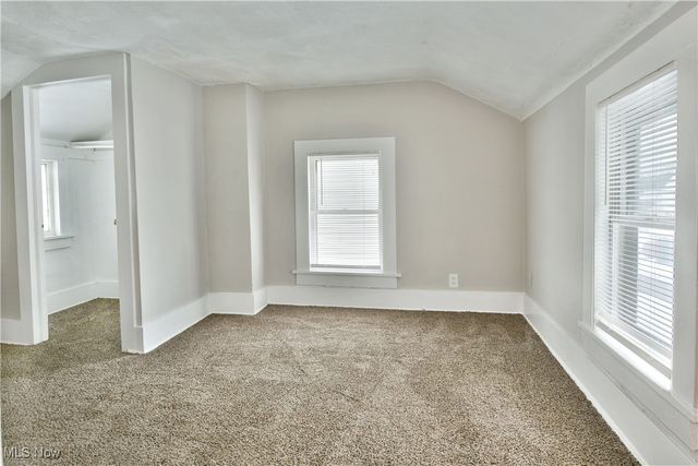 63 Linden Avenue, Niles, OH 44446