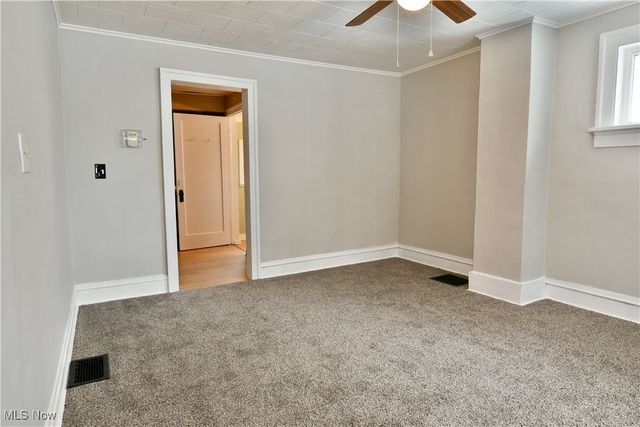 63 Linden Avenue, Niles, OH 44446