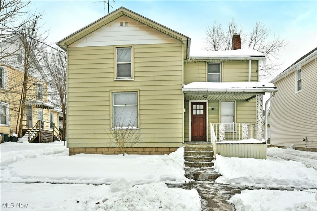 63 Linden Avenue, Niles, OH 44446