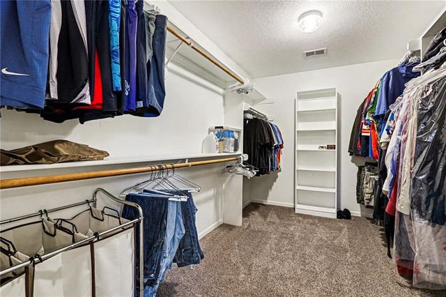 2724 SW Monarch Drive, Lee's Summit, MO 64082