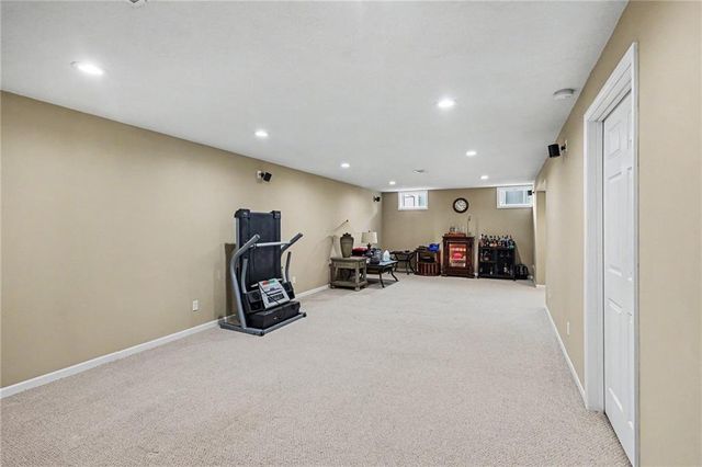 2724 SW Monarch Drive, Lee's Summit, MO 64082