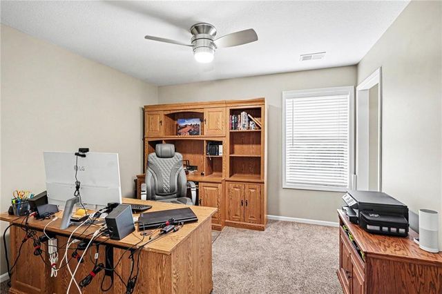 2724 SW Monarch Drive, Lee's Summit, MO 64082