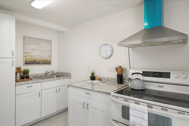 2130 Tampa Way, San Jose, CA 95122