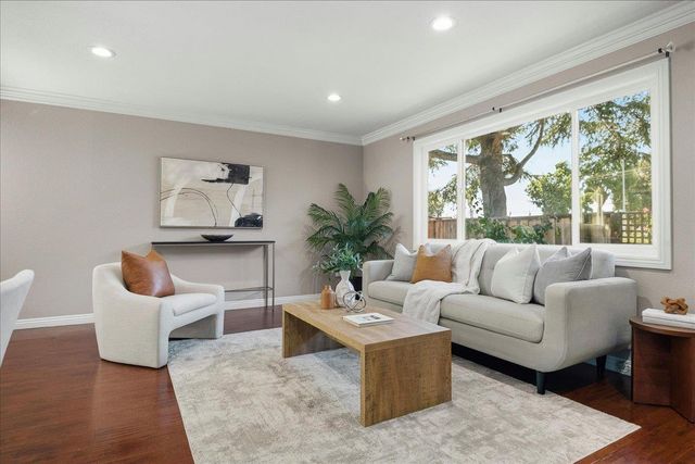 2130 Tampa Way, San Jose, CA 95122
