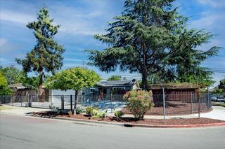 2130 Tampa Way, San Jose, CA 95122