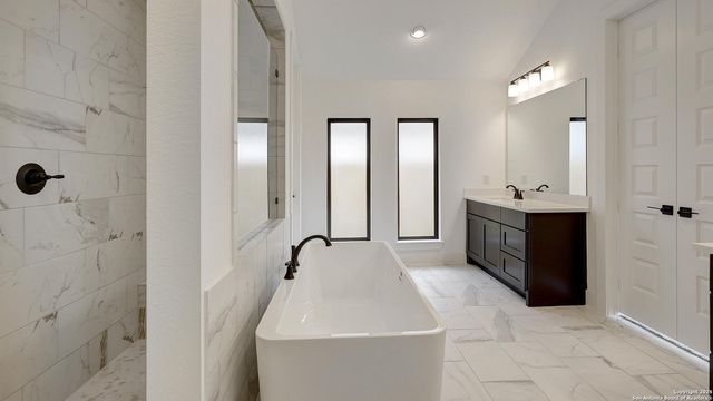 317 Haby Hill, San Antonio, TX 78253