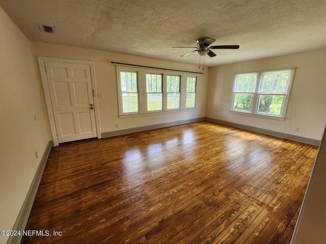 3049 HARBISON Street, Jacksonville, FL 32218