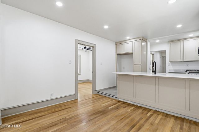 1605 N CAMPBELL Street, El Paso, TX 79902