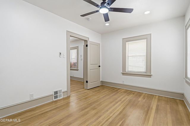 1605 N CAMPBELL Street, El Paso, TX 79902