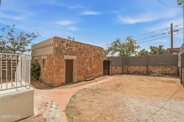 1605 N CAMPBELL Street, El Paso, TX 79902