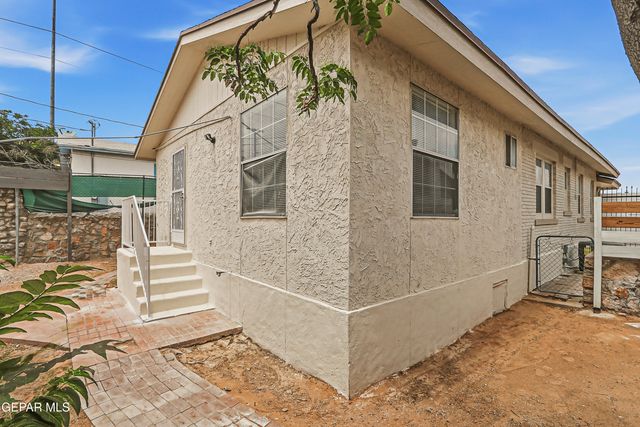 1605 N CAMPBELL Street, El Paso, TX 79902