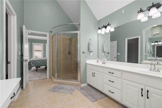 3008 S Granite Avenue, Blue Springs, MO 64015