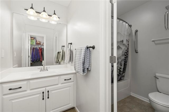 3008 S Granite Avenue, Blue Springs, MO 64015