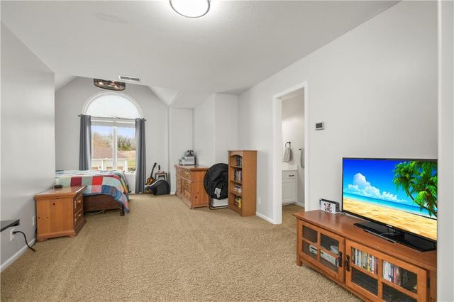 3008 S Granite Avenue, Blue Springs, MO 64015