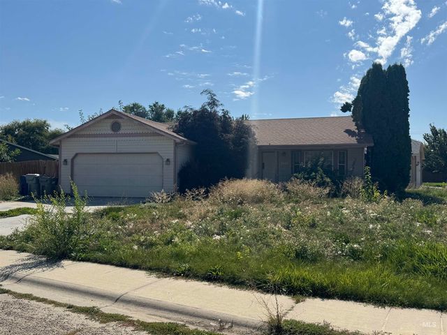2425 Sagittarius Dr, Nampa, ID 83651 property photo