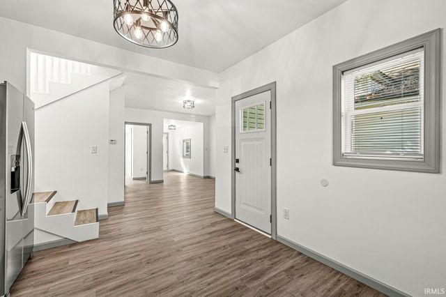 107 E Dewey, Bremen, IN 46506