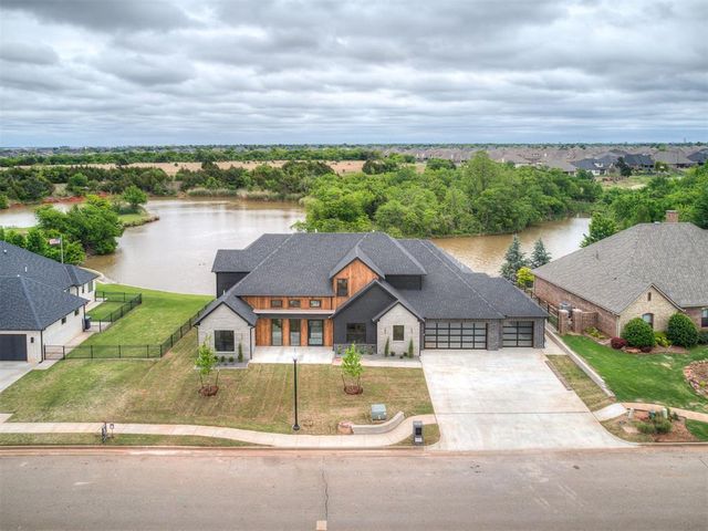 13112 Mackinac Island Drive, Oklahoma City, OK 73142
