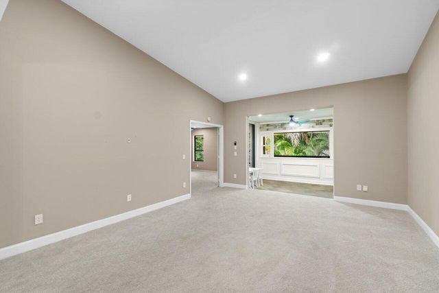 9240 Sabal Ridge Circle B, Boca Raton, FL 33434