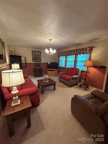 211 S Slack Street, Albemarle, NC 28001