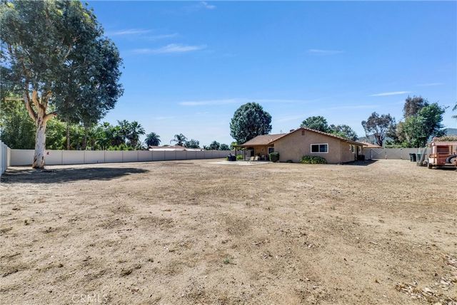22290 Black Beauty Trail, Wildomar, CA 92595