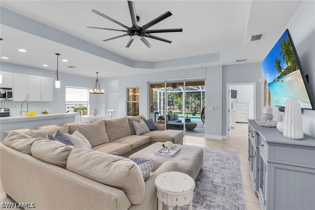 14487 Manchester DR, Naples, FL 34114