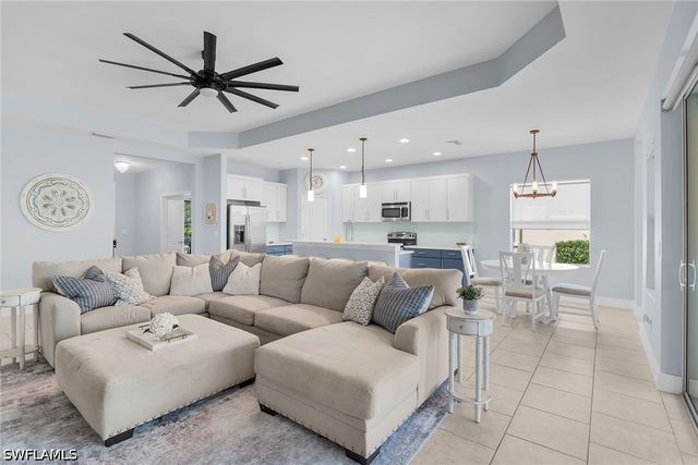 14487 Manchester DR, Naples, FL 34114