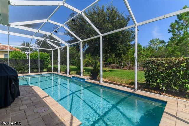 14487 Manchester DR, Naples, FL 34114