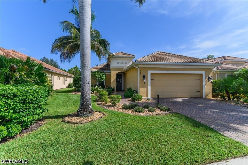 14487 Manchester DR, Naples, FL 34114