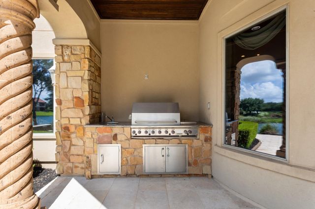 22 Sunset Park Lane, Sugar Land, TX 77479