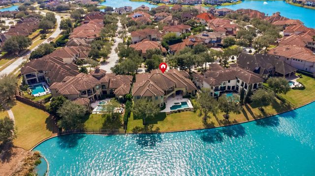 22 Sunset Park Lane, Sugar Land, TX 77479