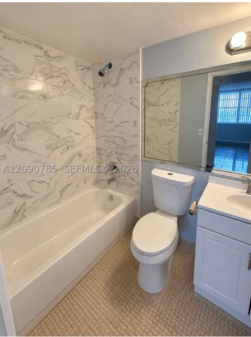 2025 NE 164th St 819, North Miami Beach, FL 33162