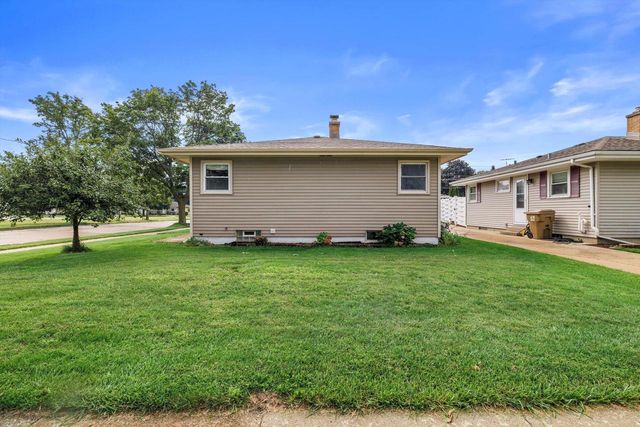 2306 17th AVENUE, Kenosha, WI 53140