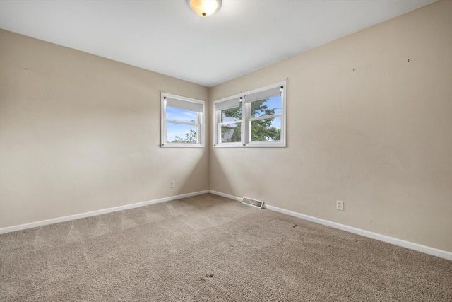 2306 17th AVENUE, Kenosha, WI 53140