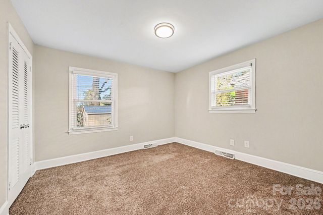 4726 Holbrook Drive, Charlotte, NC 28212